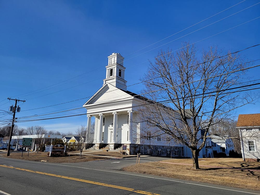 The Congregational church on Main Street in Somers, Connecticut
